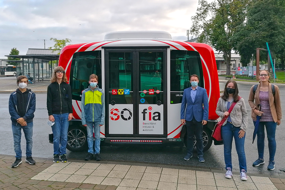 Autonom fahren wie SOfia – Roboter-Challenge der Bionik-Robotik-Kurse des Soester Archigymnasium im Sommer 2021